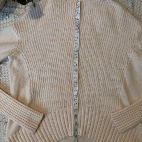 Moth by Anthropologie Wool Turtle Neck - Picture 7 of 9